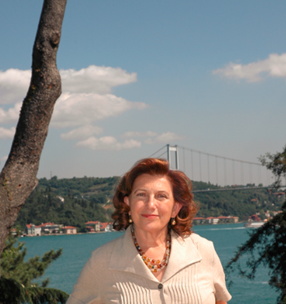 Dr. Nazan Ölçer